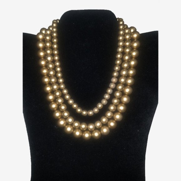Vtg Richelieu 3 Strand Gold Pearl Bead Necklace - Picture 2 of 4
